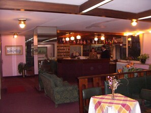 Buffet déjeuner gratuit tous les jours