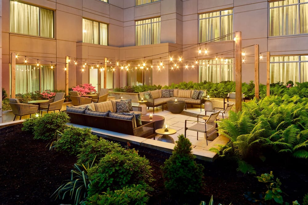 Courtyard by Marriott Washington, DC/Foggy Bottom