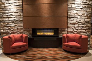 Área de estar no saguão