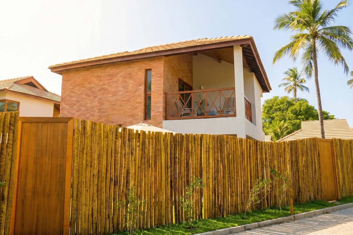 Duplex Private Bungalow | Minibar, individually decorated, individually furnished, desk