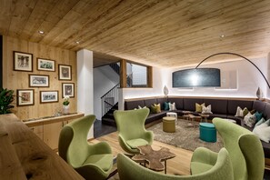 Lounge - Dolomites Hotel La Fradora (Badia)