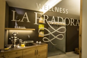 Sauna, hot tub, steam room - Dolomites Hotel La Fradora (Badia)