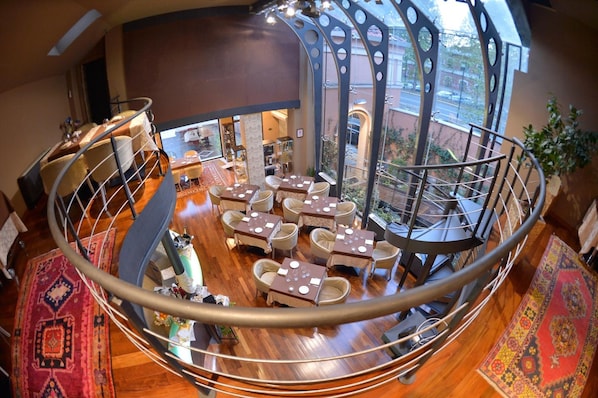 Frühstück und Abendessen, italienische Küche