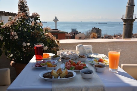 Desayuno buffet incluido todos los días