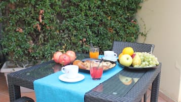 Mini Apartment (La Dimora) | Terrace/patio