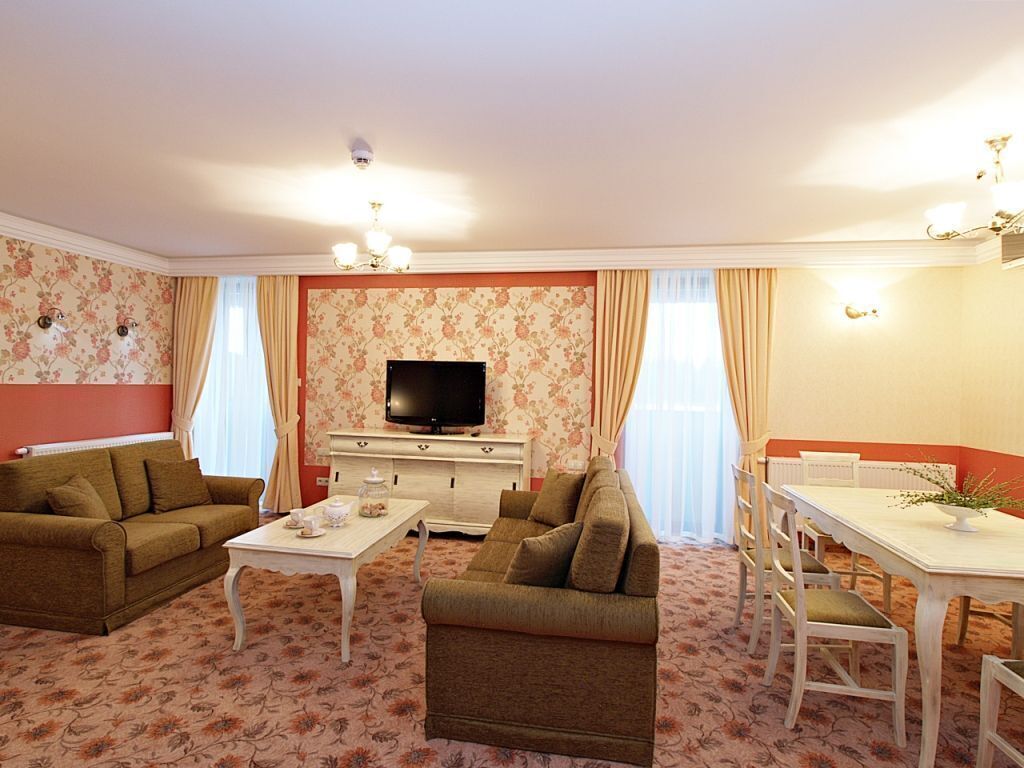 1 Schlafzimmer, Allergikerbettwaren, individuell dekoriert