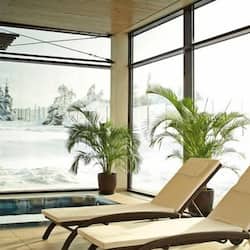 Indoor spa tub