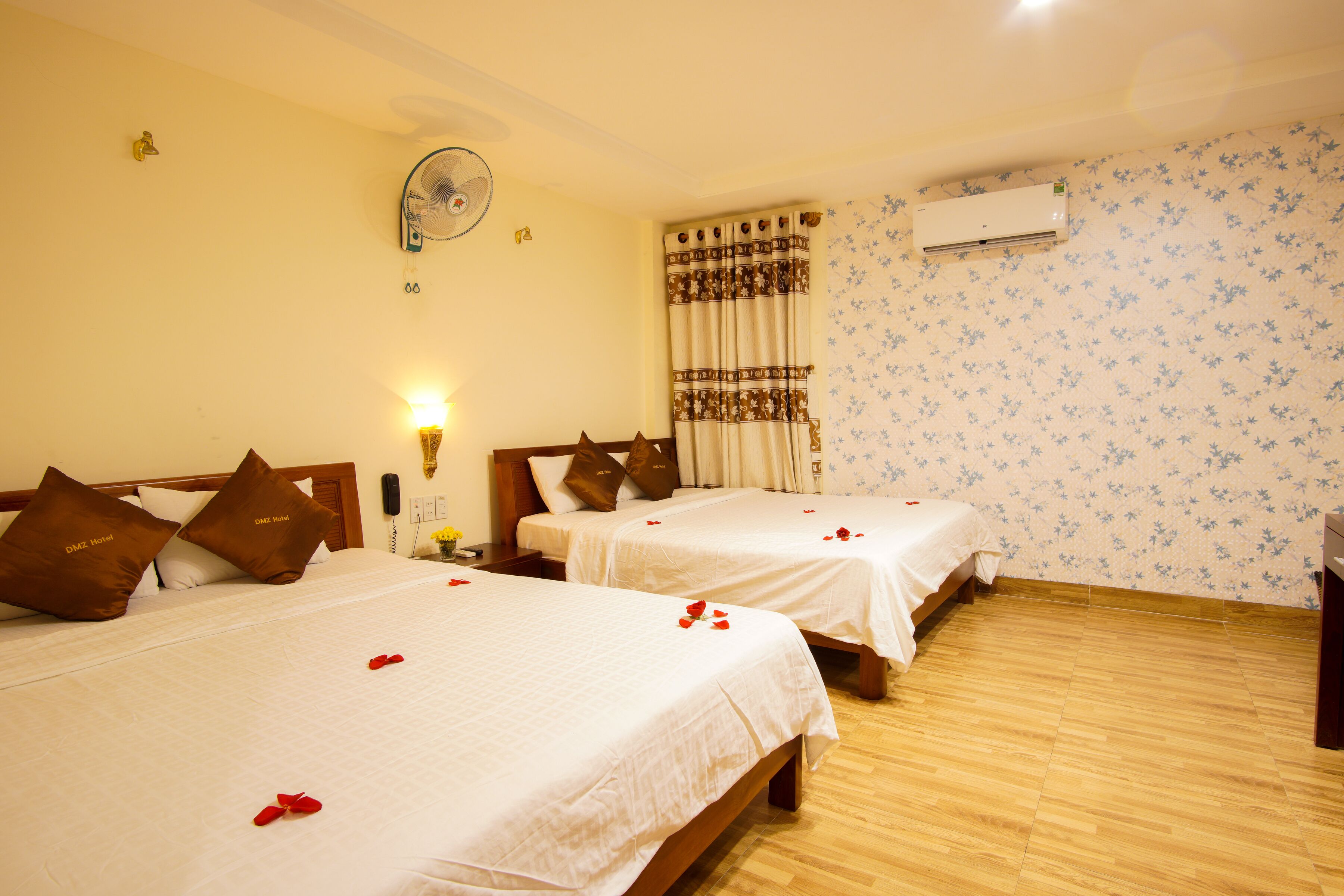 Foto - DMZ Hotel ,Central Hue ,Near Perfume River