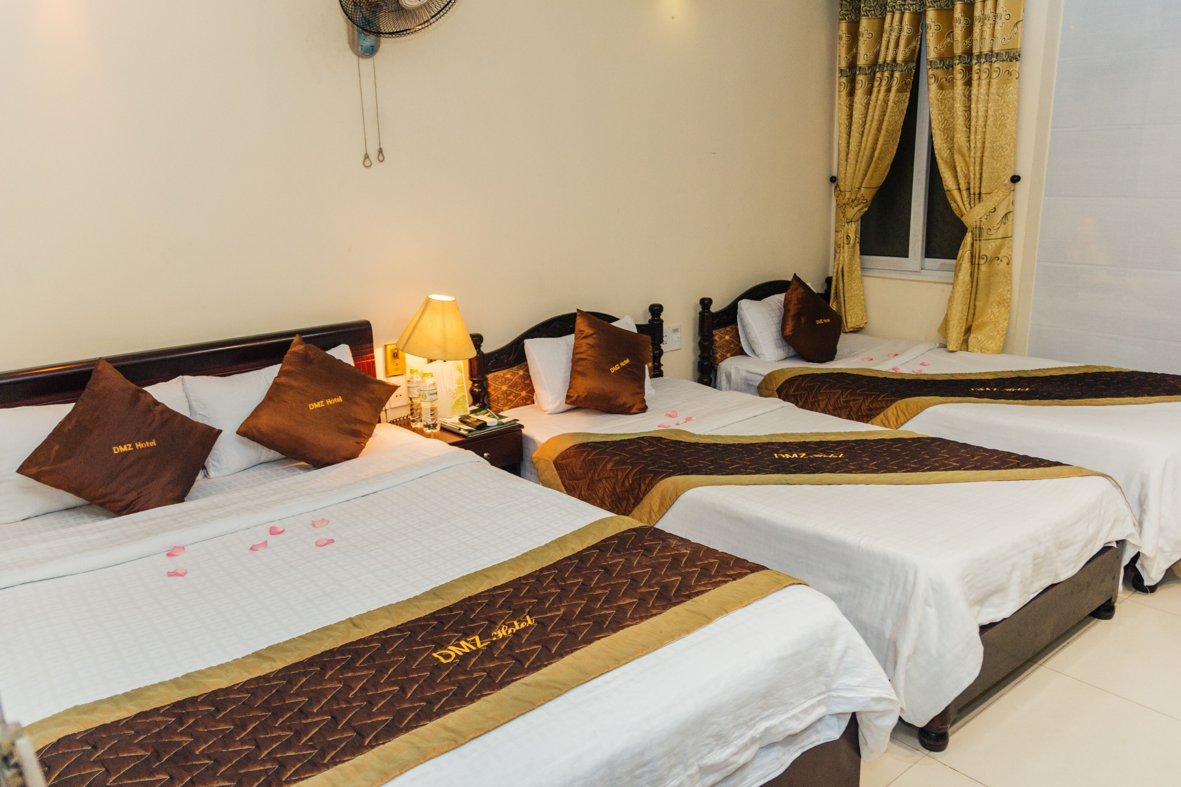 Foto - DMZ Hotel ,Central Hue ,Near Perfume River