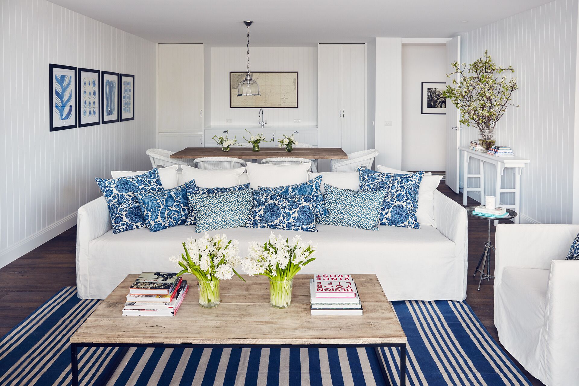 penthouse | living area | flat-screen tv, dvd player