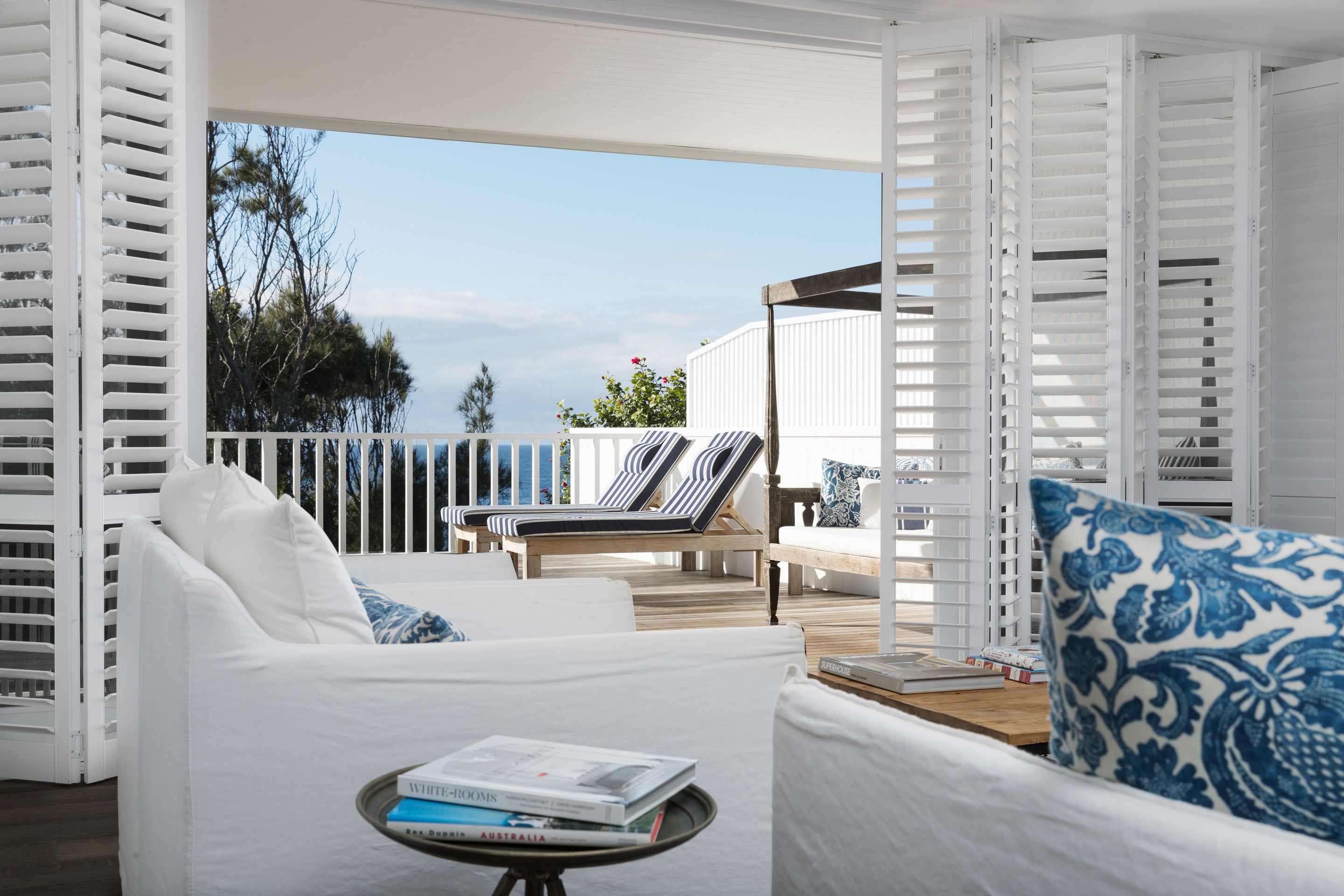 penthouse | living area | flat-screen tv, dvd player