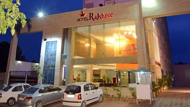 Exterior - Hotel Rajshree (Chandigarh)