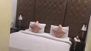 Royal Suite, 1 King Bed | Premium bedding, minibar, in-room safe, individually decorated