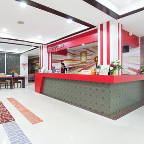 Reception - The One Hotel (Surat Thani)