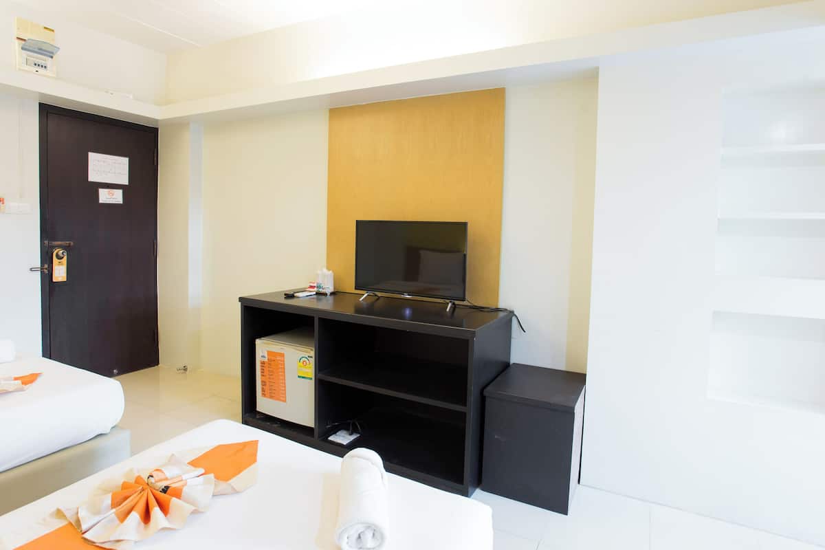 1 bedroom, premium bedding, Select Comfort beds, minibar