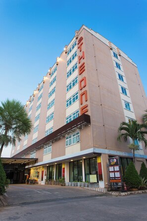 Front of property - The One Hotel (Surat Thani)