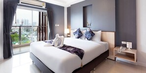 Suite Studio, 1 chambre, balcon | Minibar, bureau, chambres insonorisées, Wi-Fi gratuit