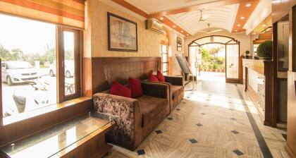 WOW STAYZ2 Hotel Jahanvi Dale