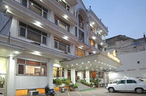 Exterior - Le Grand Hotel (Haridwar)