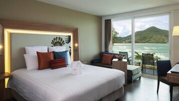 Room, 1 King Bed (Ocean) | 1 bedroom, minibar, in-room safe, desk
