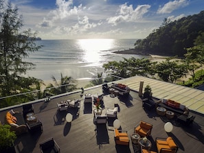 3 bars/lounges, rooftop bar, sports bar - Novotel Phuket Kamala Beach (Kamala)