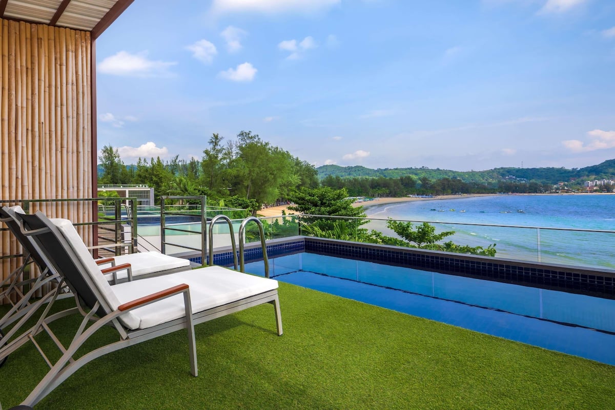Villa, 1 Bedroom, Private Pool | Minibar, in-room safe, desk, laptop workspace