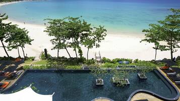 Outdoor pool, open 7:00 AM to 7:00 PM, sun loungers