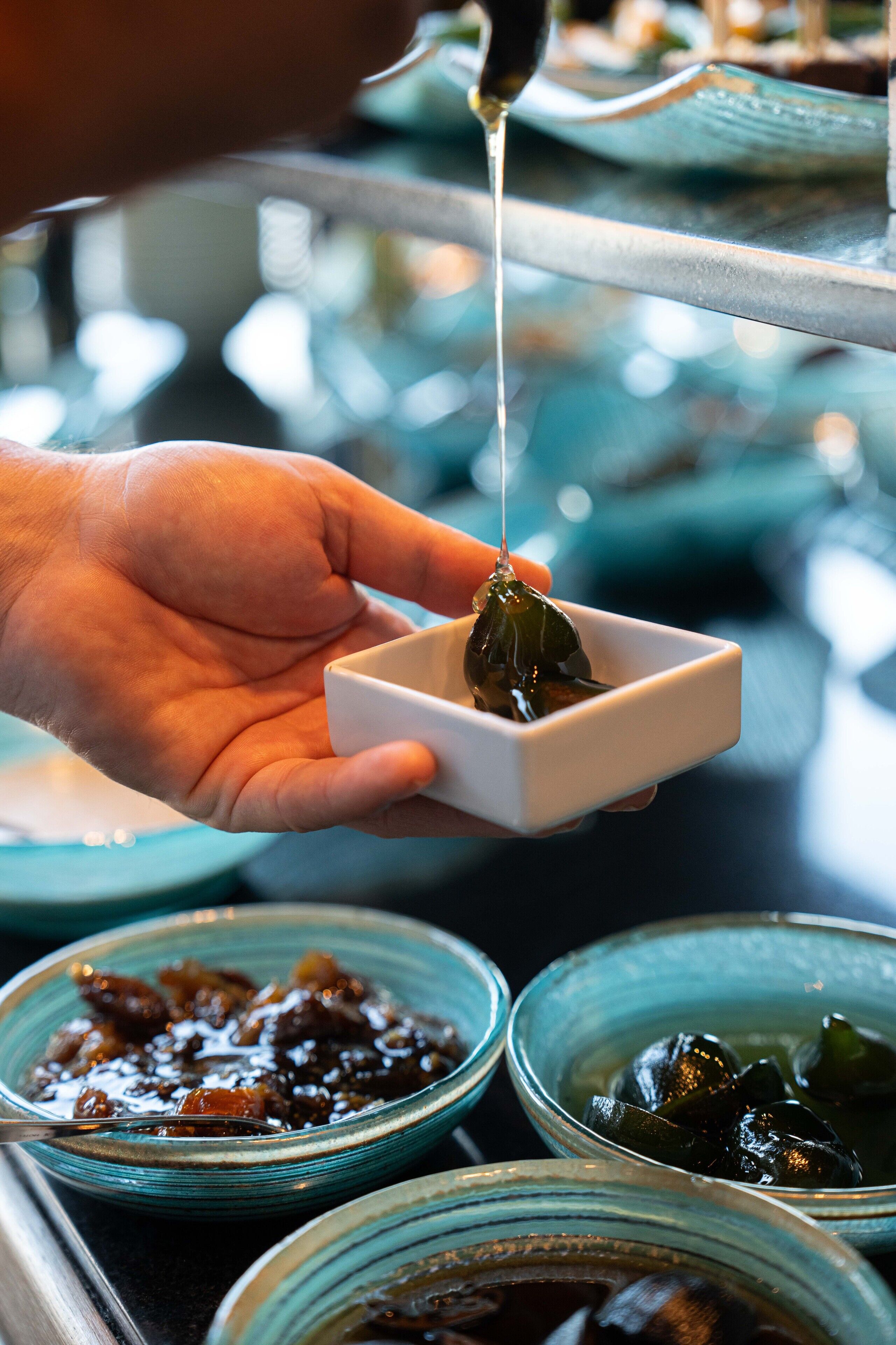 Petit déjeuner buffet (18 EUR par personne)