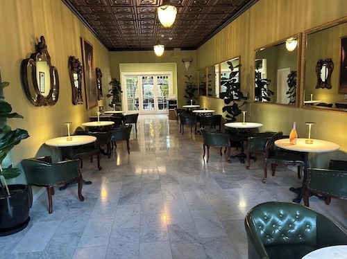 Hotel St. Helena