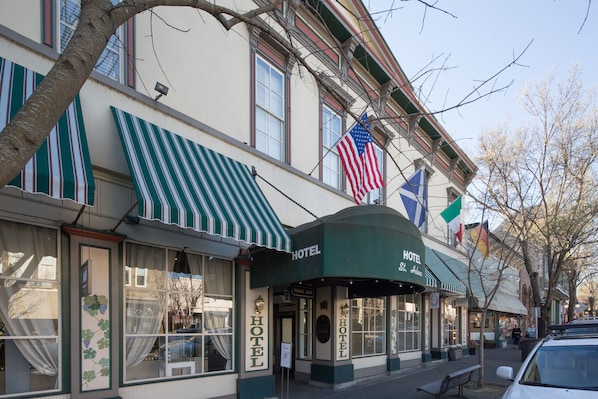 Fachada da propriedade