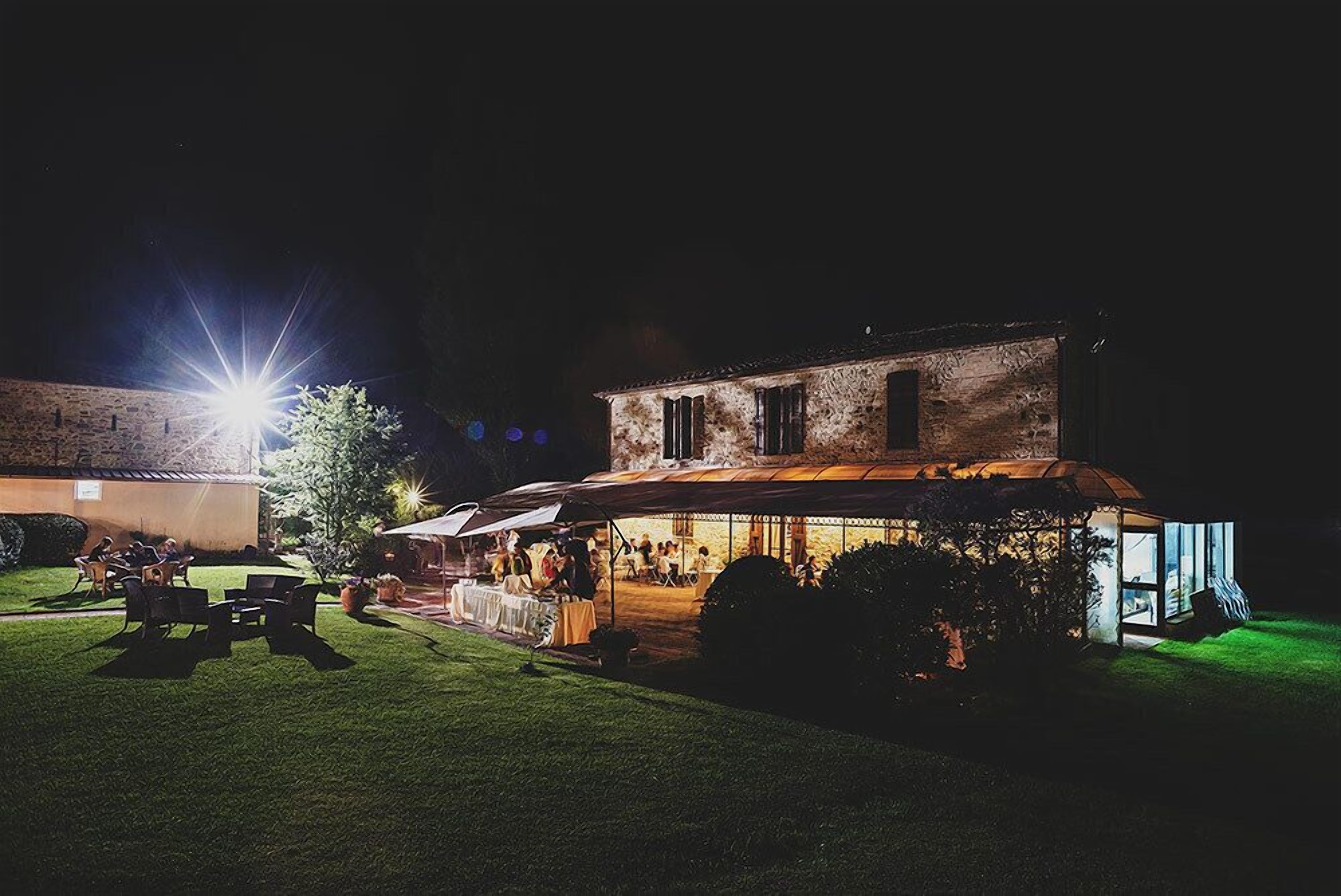 Area per ricevimenti all'aperto