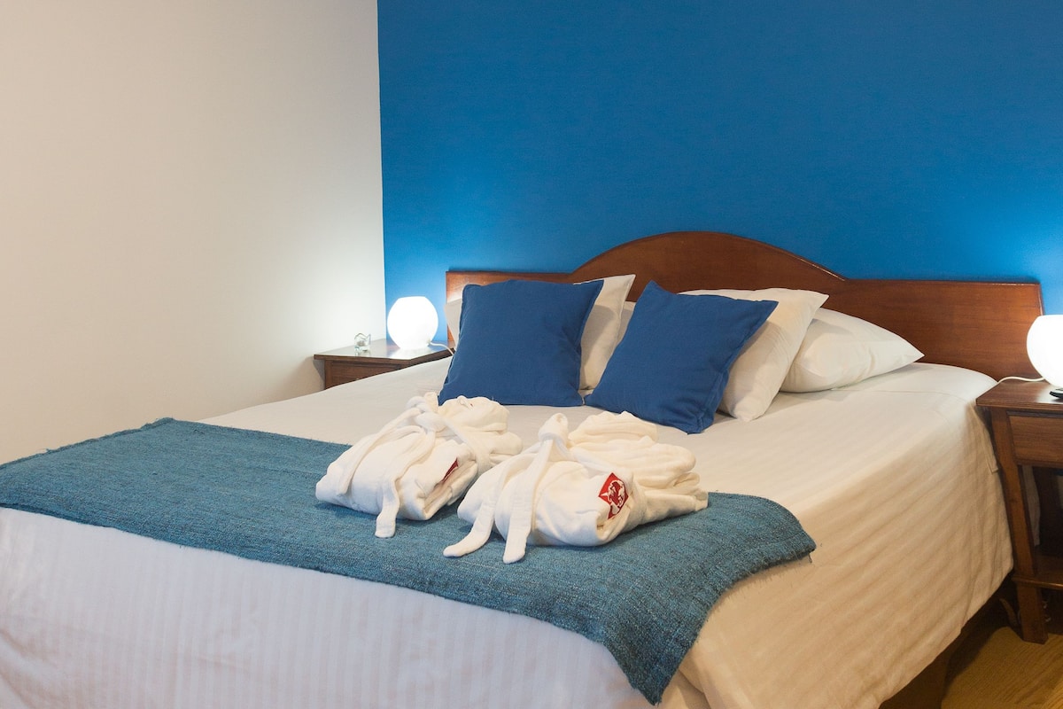 1 bedroom, in-room safe, desk, blackout curtains