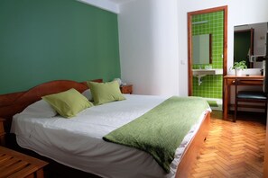 1 bedroom, in-room safe, desk, blackout drapes