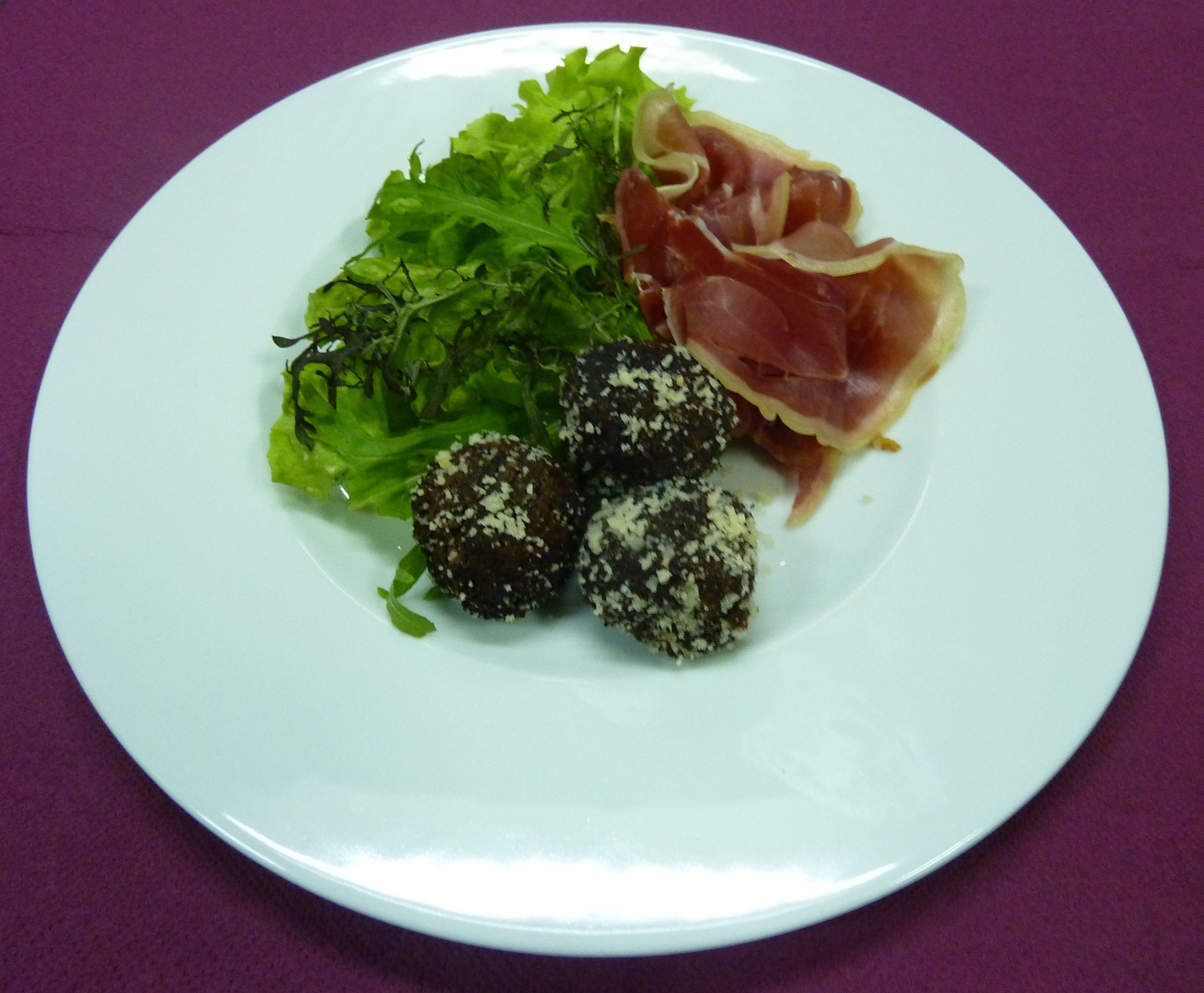 lunch and dinner served, portuguese cuisine