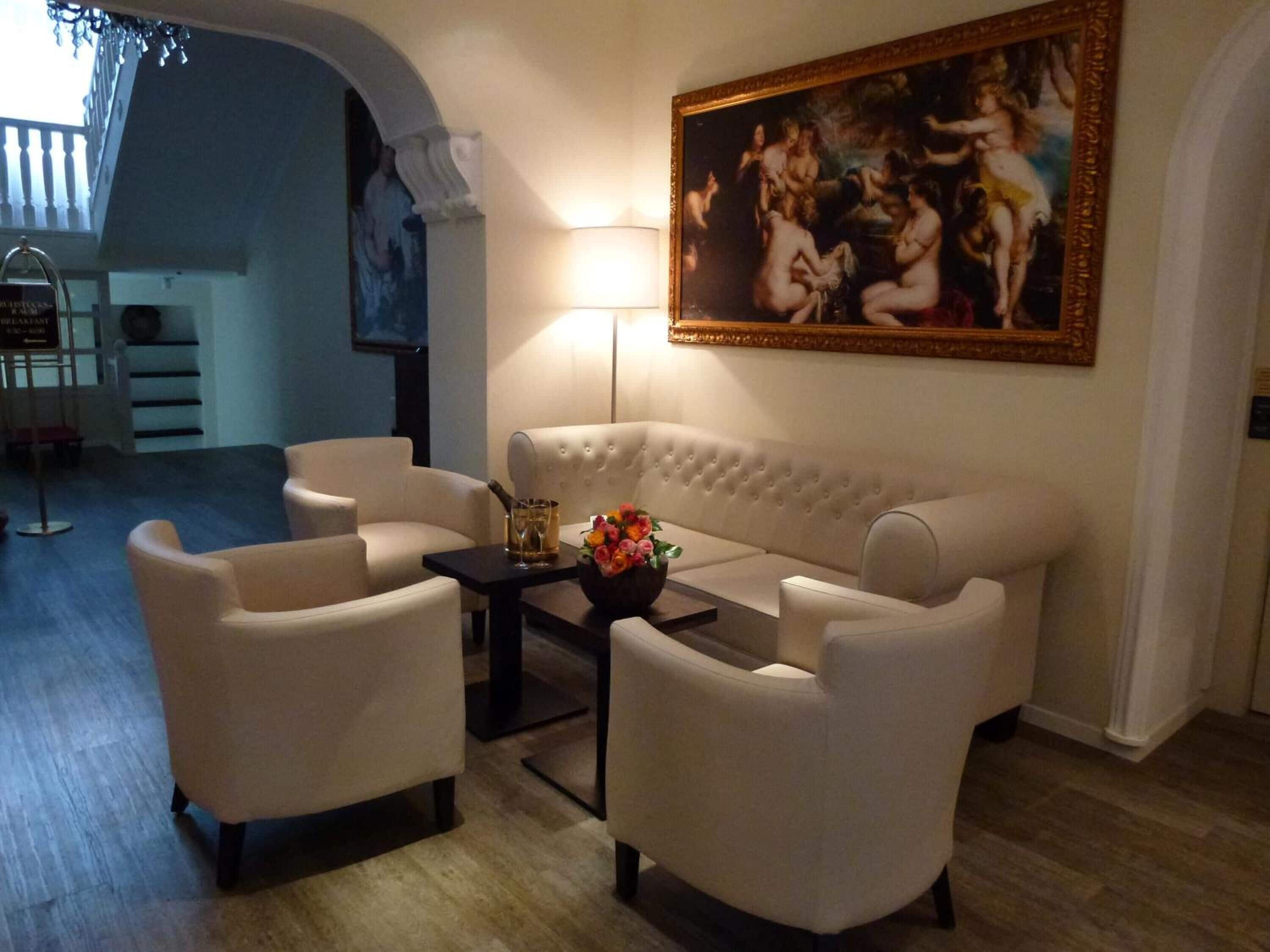 Photo - Milbor Hotel