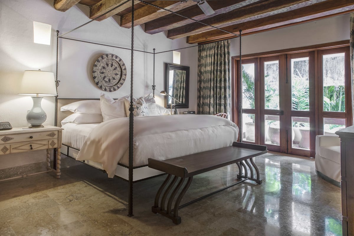 1 bedroom, frette italian sheets, premium bedding, pillow-top beds