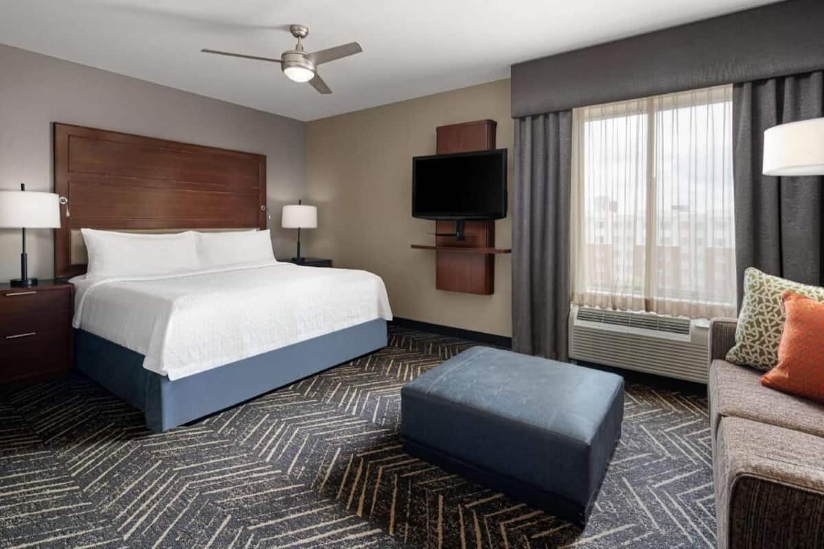 In-room safe, desk, free cribs/infant beds, free WiFi