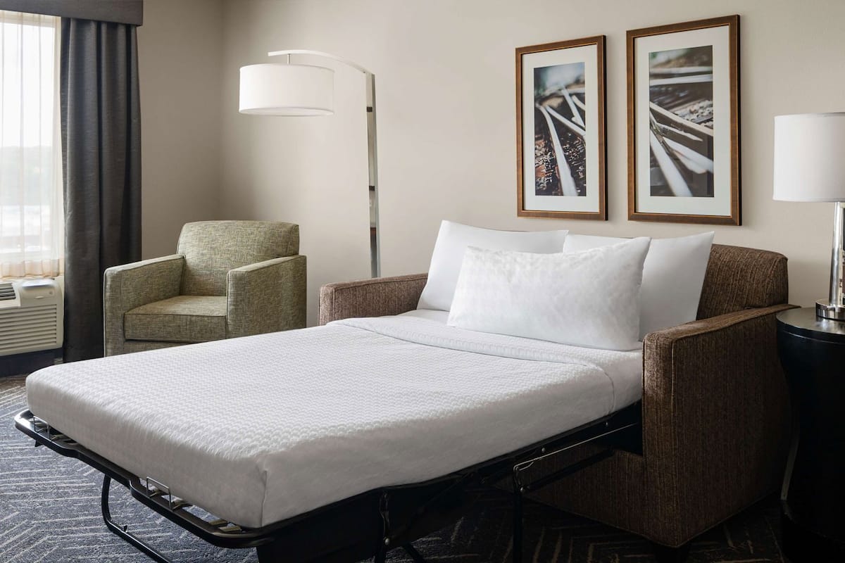 In-room safe, desk, free cribs/infant beds, free WiFi