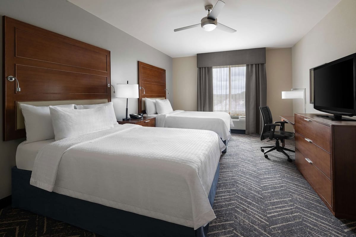 In-room safe, desk, free cribs/infant beds, free WiFi