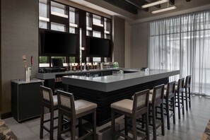 酒吧（店内）