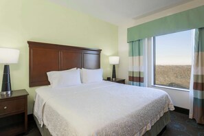 In-room safe, desk, blackout drapes, iron/ironing board - Hampton Inn & Suites Wheeling-The Highlands (Triadelphia)