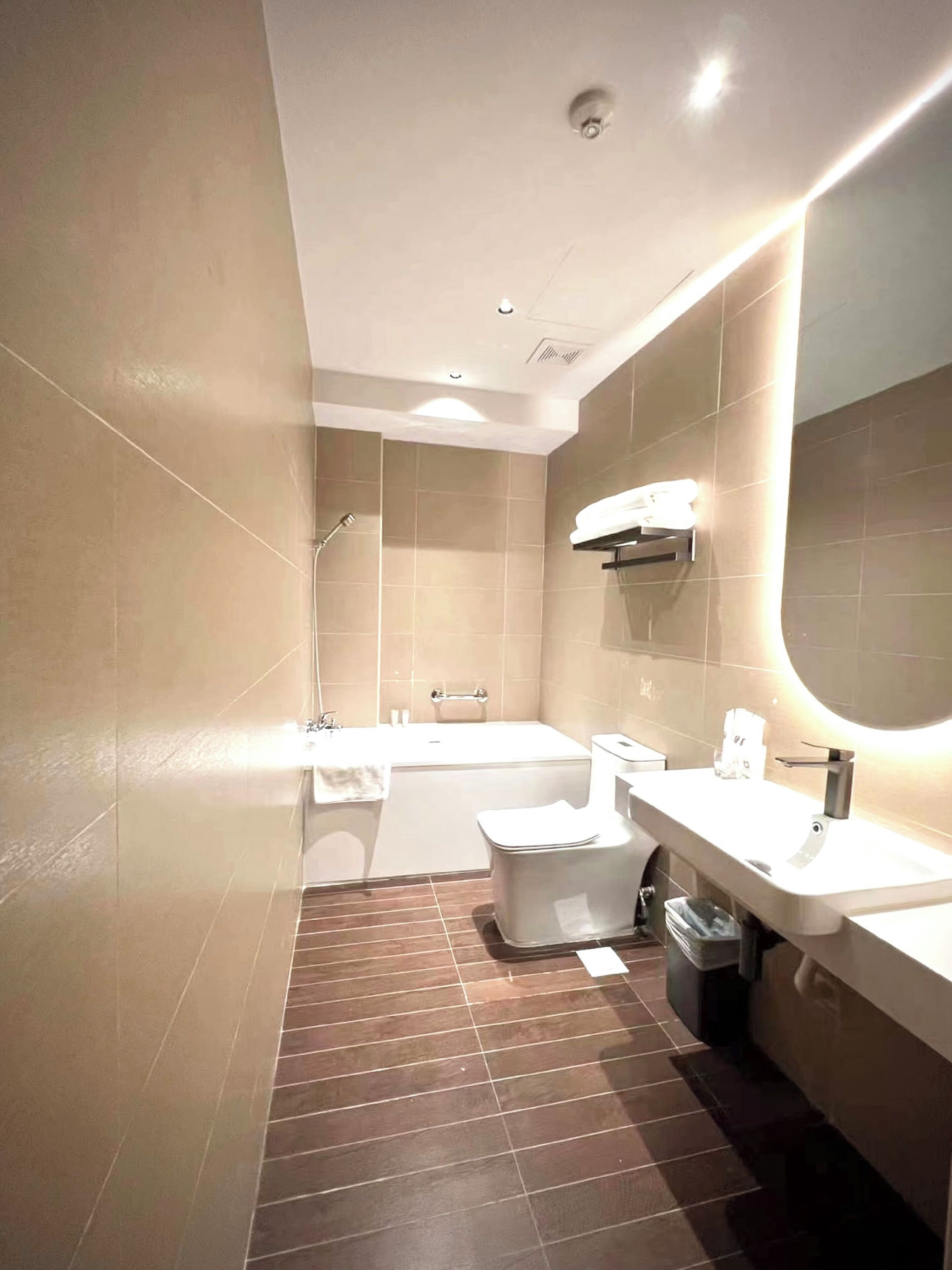 Foto - Rest Bugis Hotel