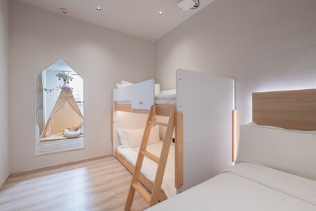 Rest Bugis Hotel - Image 37