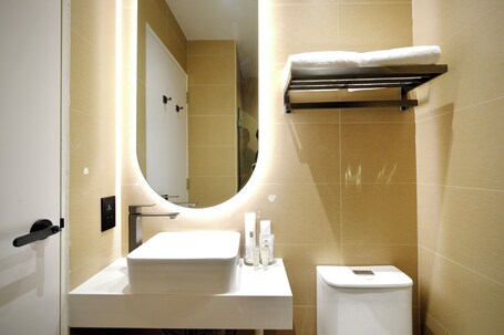 Rest Bugis Hotel - Image 51