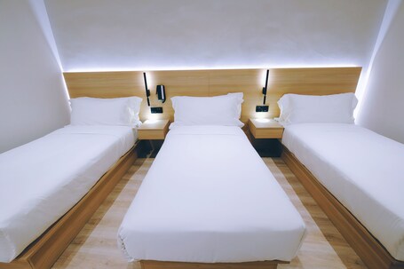 Rest Bugis Hotel - Image 36