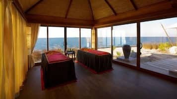 Couples treatment room(s), body treatments, aromatherapy, body scrubs
