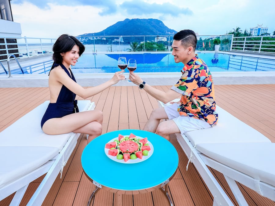 Outdoor pool, pool umbrellas, pool loungers