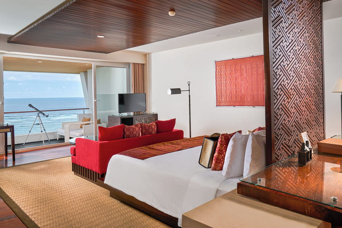 honeymoon suite, 1 bedroom, oceanfront | beach/ocean view