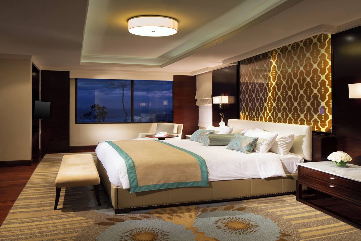 penthouse, 2 bedrooms, private pool, ocean view | 1 bedroom, premium bedding, down duvets, free minibar