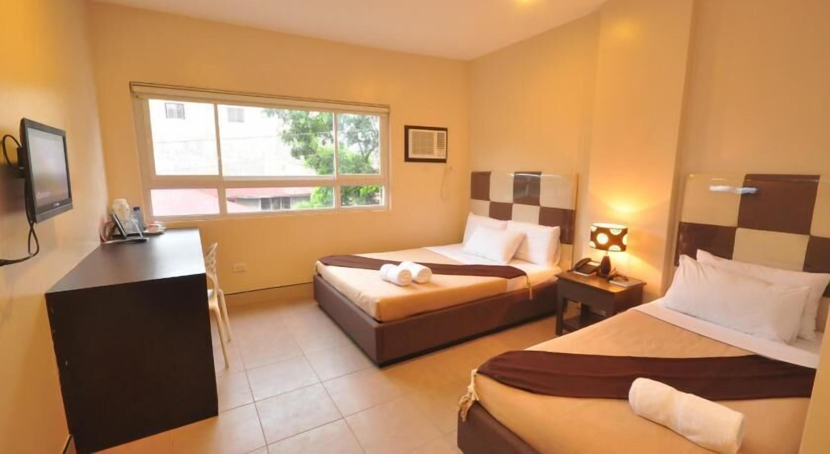 In-room safe, desk, free WiFi, bed sheets